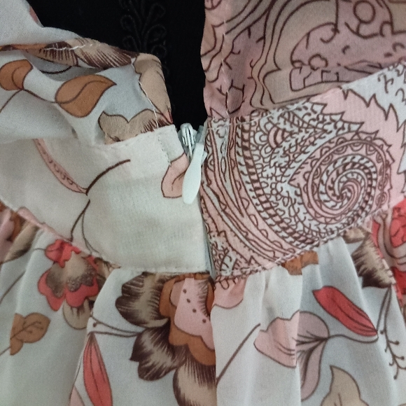 🩷 Bohemian High Slit Beach Cover Up NWT_Size Small - Picture 4 of 7